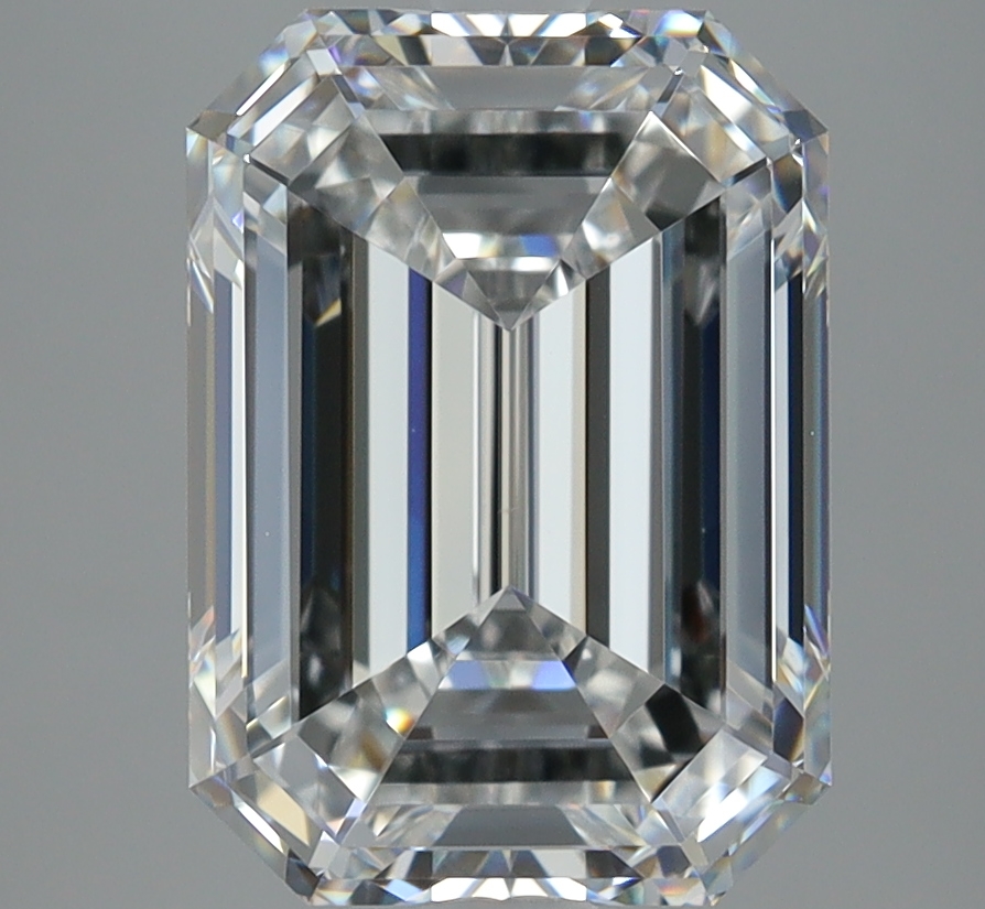 4.56 Carat Emerald Natural Diamond