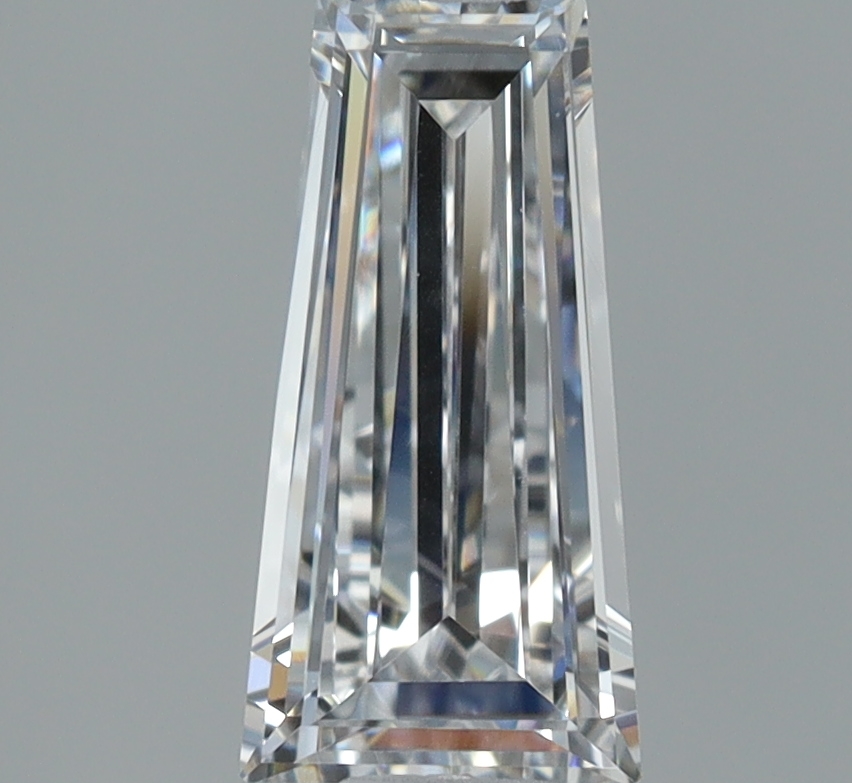 0.39 Carat Trapezoid Cut Natural Diamond